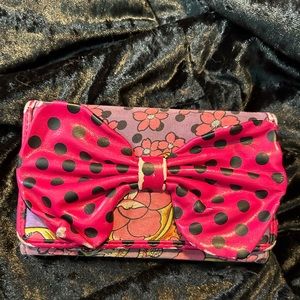 Iron Fist Bow Wallet